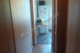 Продается трехкомнатную квартиру 53.0 м² этаж 2/3 город Каменск-Шахтинский мкр Лиховской 