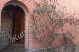 Дом 188.9 м² на участке 3 сот. г.Каменск-Шахтинский