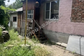 Дом 50 м² на участке 5 сот.