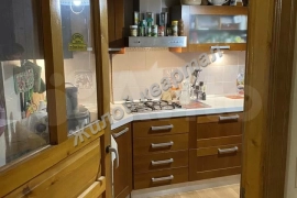 4-к. квартира, 90 м², 1/4 эт.