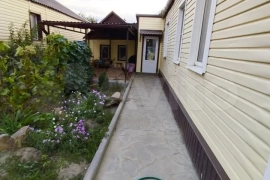 Дом 82 м² на участке 6 сот.